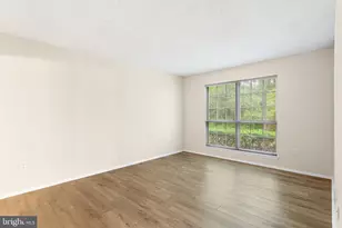 77 Cheverny Ct, Hamilton Township, NJ 08619 - Photo 15