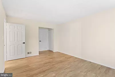 77 Cheverny Court, Hamilton Township, NJ 08619 - Photo 17