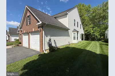 54 Lexington Drive, Pennington, NJ 08534 - Photo 3