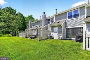 15 Stuyvesant Ct, Hightstown, NJ 08520 - Photo 23