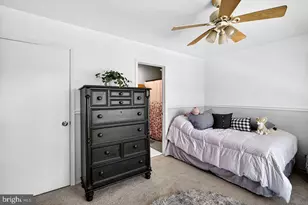 15 Stuyvesant Ct, Hightstown, NJ 08520 - Photo 19
