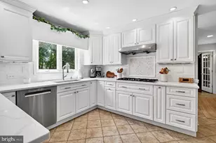 28 Arnold Ln, Robbinsville, NJ 08691 - Photo 23