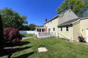 27 W Cartwright Dr, Princeton Junction, NJ 08550 - Photo 31