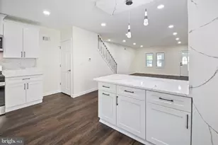 121 Dickinson Ave, Hamilton Township, NJ 08629 - Photo 13