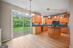19 Larchmont Ct, Pennington, NJ 08534 - Photo 13