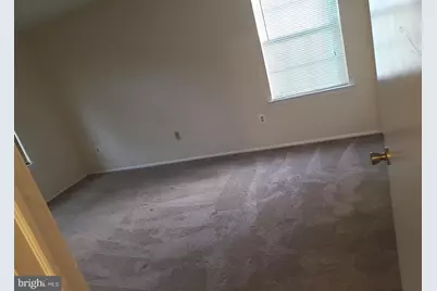 8 Joyner Court, Trenton, NJ 08648 - Photo 5