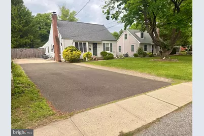 90 Grandview Avenue, Hamilton Township, NJ 08620 - Photo 1