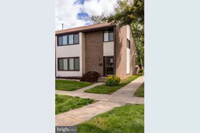 412 Kellington Drive, East Windsor Township, NJ 08520 - Photo 3