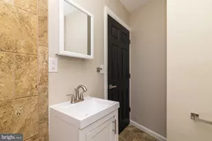 217 Parkinson Ave, Trenton, NJ 08610 - Photo 5