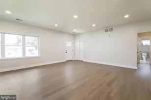 209 Parkinson Ave, Hamilton Township, NJ 08610 - Photo 5