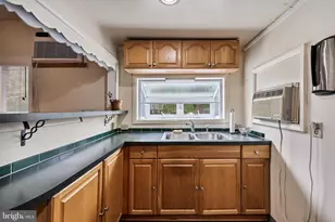 513 Eggerts Crossing Rd, Trenton, NJ 08638 - Photo 13