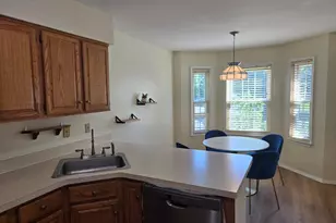 26 Stanwyck Ct, Robbinsville, NJ 08691 - Photo 3