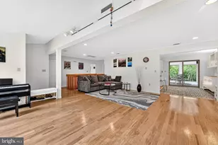 61 Broadripple Dr, Princeton, NJ 08540 - Photo 3