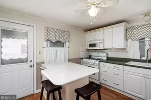 8 Benson Ln, Hamilton Township, NJ 08610 - Photo 9