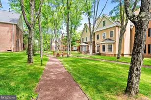 12 Governors Ln, Princeton, NJ 08540 - Photo 3