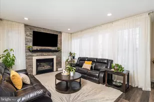 247 Garden Pl, Robbinsville, NJ 08691 - Photo 13