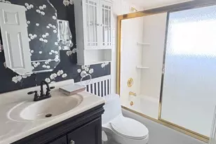155 Locust Ave W, Hamilton Township, NJ 08610 - Photo 11