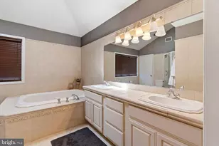 801 Hughes Dr, Hamilton Township, NJ 08690 - Photo 21
