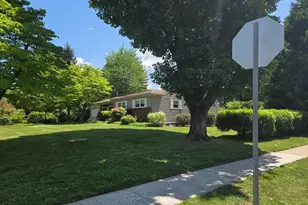 107 Upper Ferry Rd, Ewing Township, NJ 08628 - Photo 3