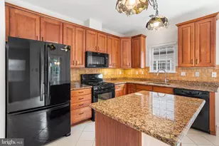 28 Rainflower Ln, West Windsor Township, NJ 08550 - Photo 11