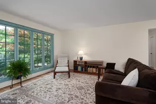 27 Turner Ct, Princeton, NJ 08540 - Photo 9