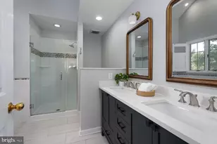13 Railroad Pl, Pennington, NJ 08534 - Photo 15