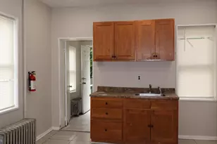 410 Commonwealth Ave, Trenton, NJ 08629 - Photo 11