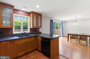 49 Woodmont Dr, Lawrenceville, NJ 08648 - Photo 9