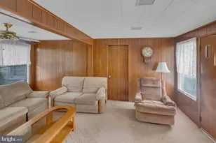 39 Ashley Ave, Ewing Township, NJ 08618 - Photo 17