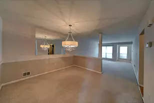 406 Pebble Creek Ct, Pennington, NJ 08534 - Photo 5