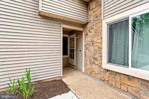114 Teal Ct, East Windsor Township, NJ 08520 - Photo 3