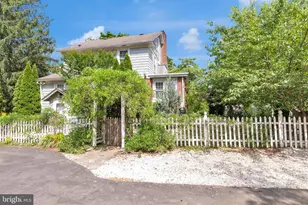 201 Mechanic St, Hightstown, NJ 08520 - Photo 37