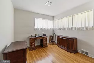 102 Glenview Dr, Lawrence, NJ 08648 - Photo 21