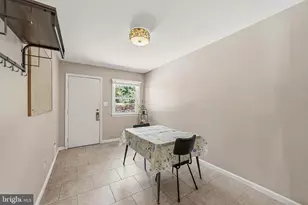 17 Brophy Dr, Ewing Township, NJ 08638 - Photo 19