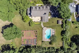 24 Meadow Ln, Pennington, NJ 08534 - Photo 11