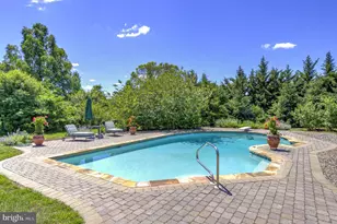 24 Meadow Ln, Pennington, NJ 08534 - Photo 57