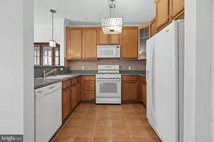 1306 Colts Cir, Lawrence, NJ 08648 - Photo 27