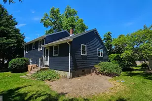 51 Wallace Rd, Princeton Junction, NJ 08550 - Photo 3