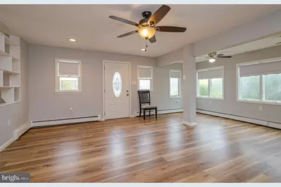 265 Lafayette Avenue, Hamilton Township, NJ 08610 - Photo 3