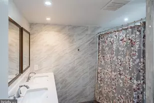76 6th Ave, Hamilton Township, NJ 08619 - Photo 15