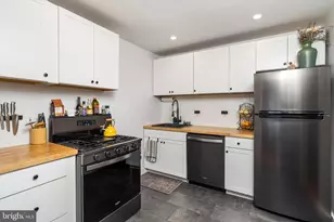 201 Moore Ct, Pennington, NJ 08534 - Photo 9