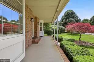22 Cottage Pl Dr, Robbinsville, NJ 08691 - Photo 3