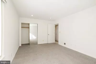 J4 Avon Drive, East Windsor Township, NJ 08520 - Photo 15
