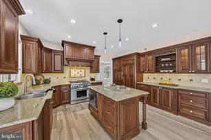 103 S Longfellow Dr, Princeton Junction, NJ 08550 - Photo 17