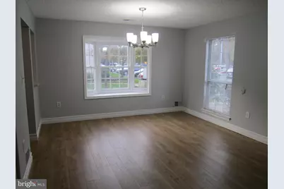92 Versailles Court, Hamilton Township, NJ 08619 - Photo 5
