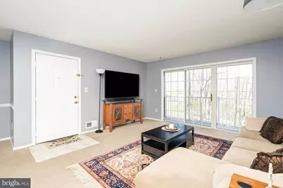 18 Versailles Court, Hamilton Township, NJ 08619 - Photo 5