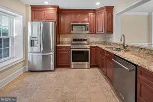 10 Devon Ct, Robbinsville, NJ 08691 - Photo 9
