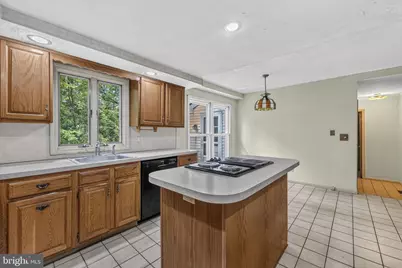 22 Forest, Ewing Township, NJ 08628 - Photo 5