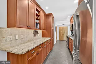 70 Taylor Terrace, Hopewell Township, NJ 08525 - Photo 7
