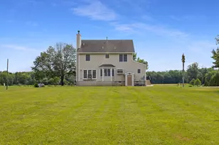241 Windsor Rd, Robbinsville Township, NJ 08691 - Photo 9